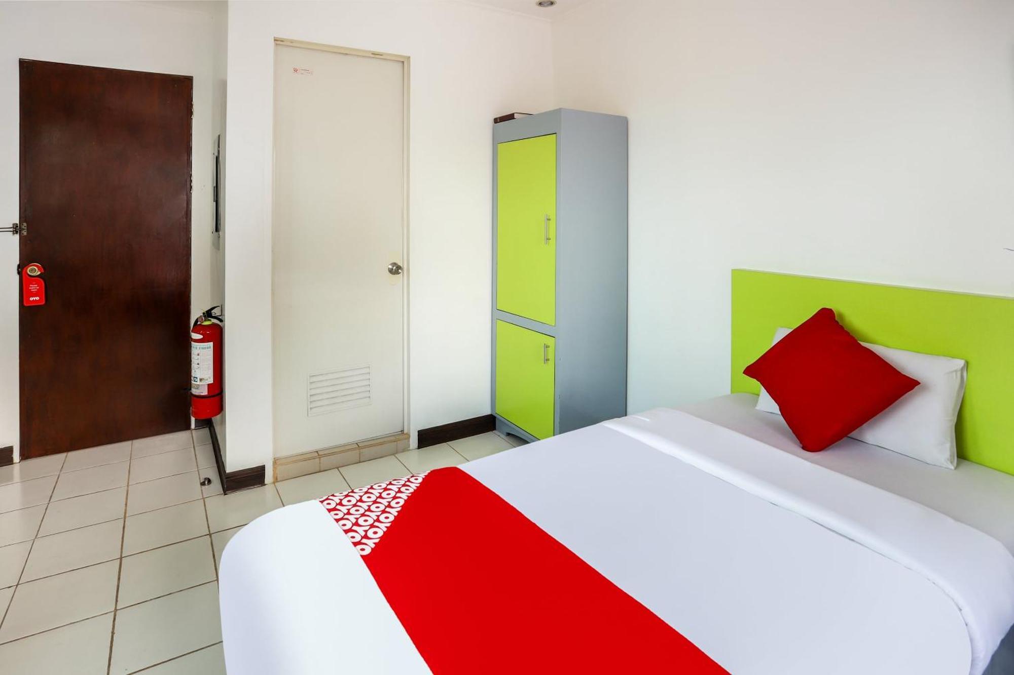 Oyo 210 Apple Tree Suites Cebu Stadt Exterior foto