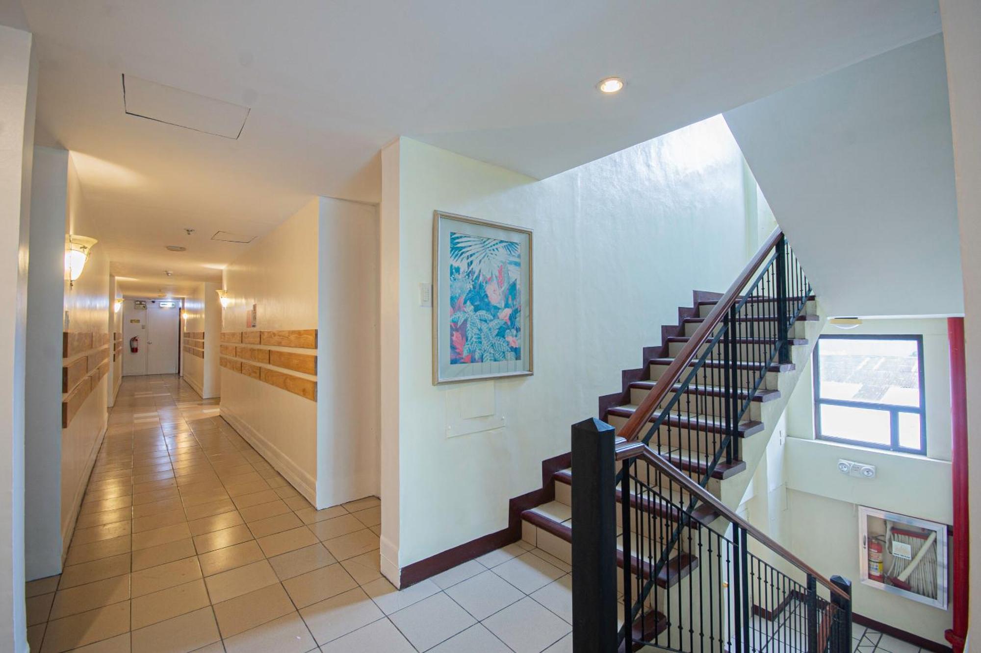 Oyo 210 Apple Tree Suites Cebu Stadt Exterior foto