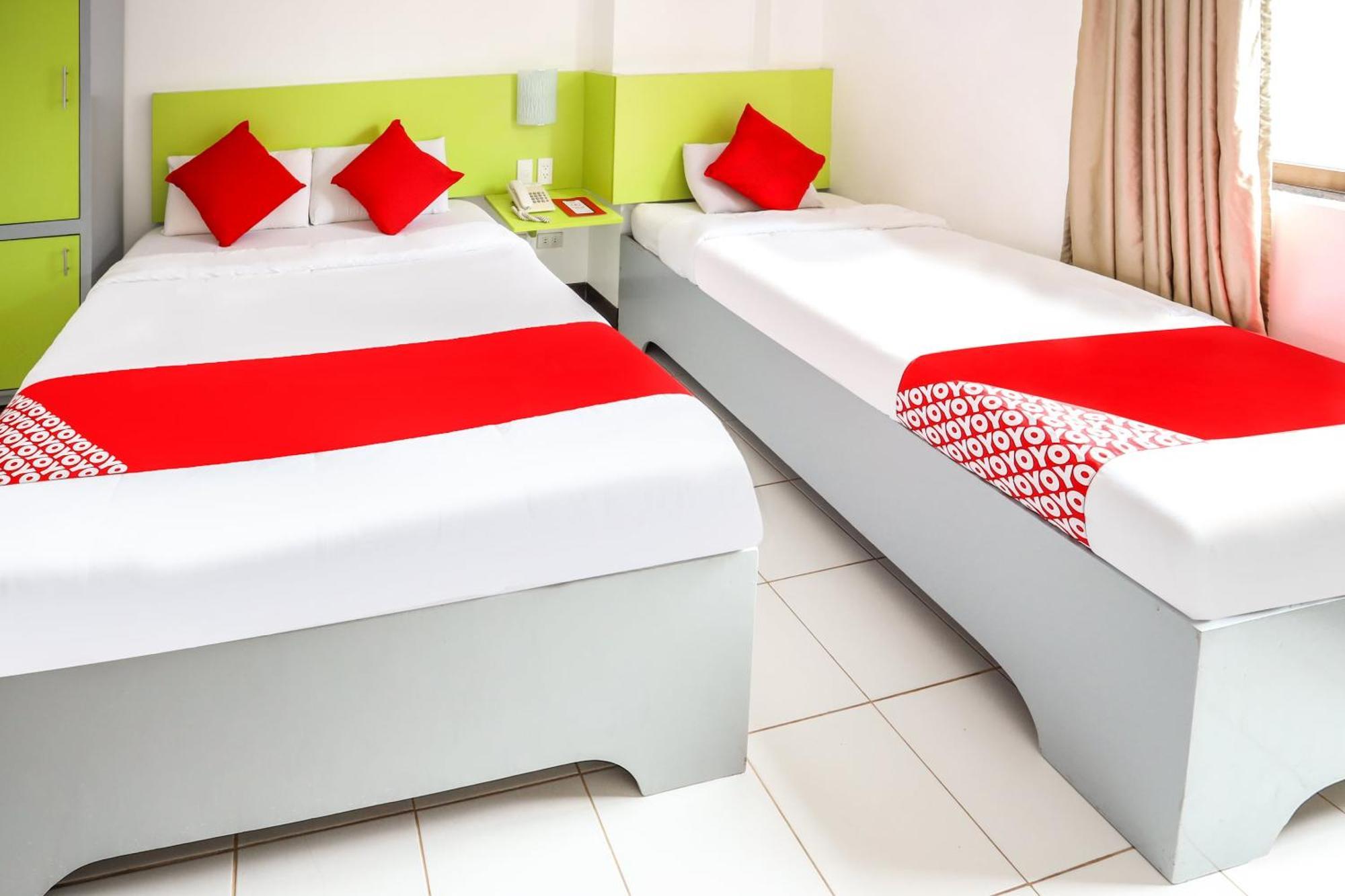 Oyo 210 Apple Tree Suites Cebu Stadt Exterior foto